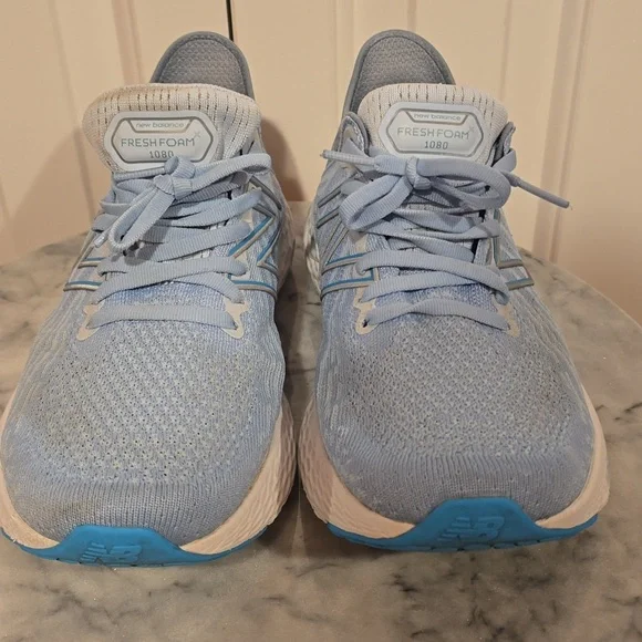 New Balance Fresh Foam 1080 V11 Women's Sneaker, Size 9 Wide - Picture 2 of 8